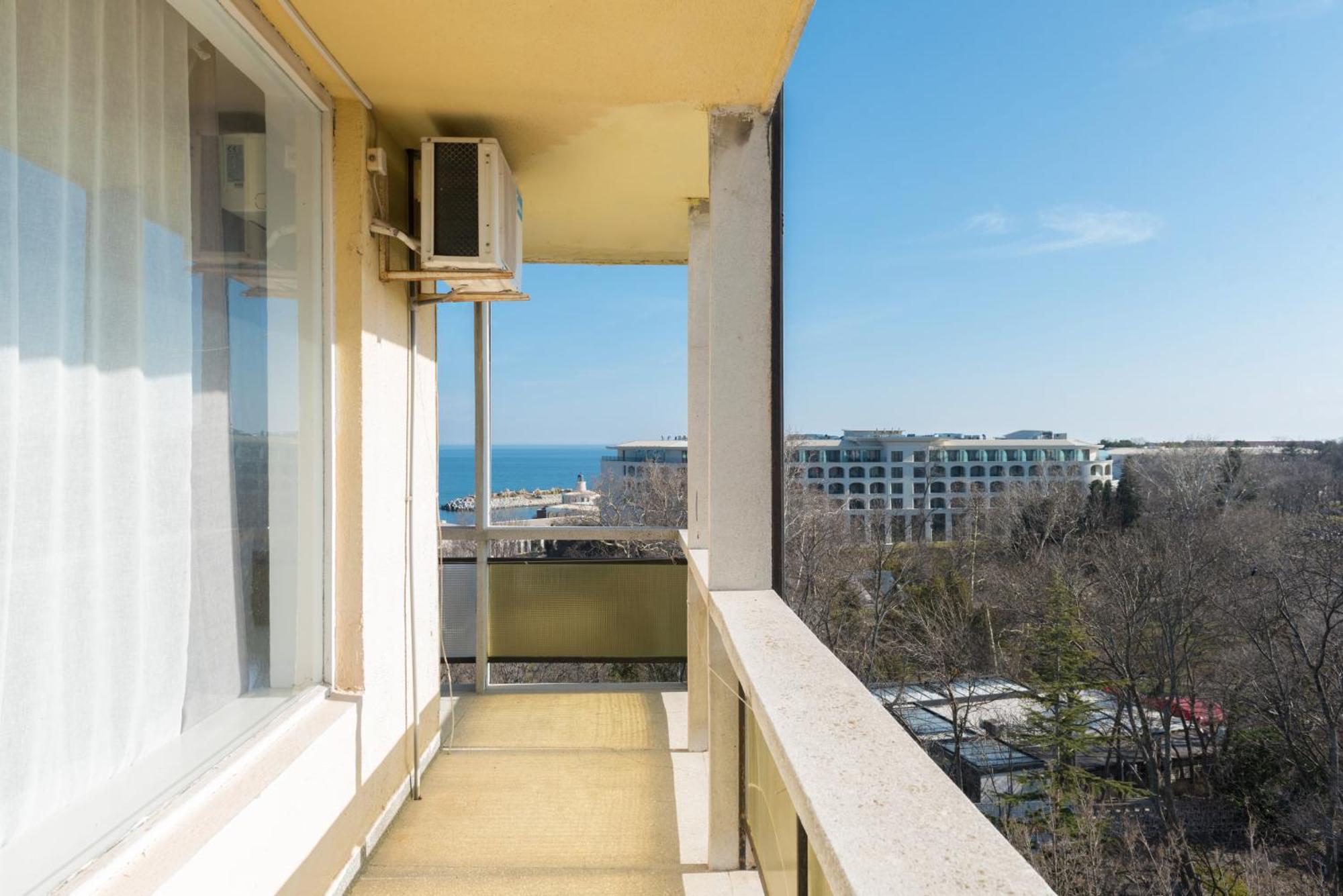 International Home Of Scientists Joliot Curie Saints Constantine and Helena Exteriér fotografie