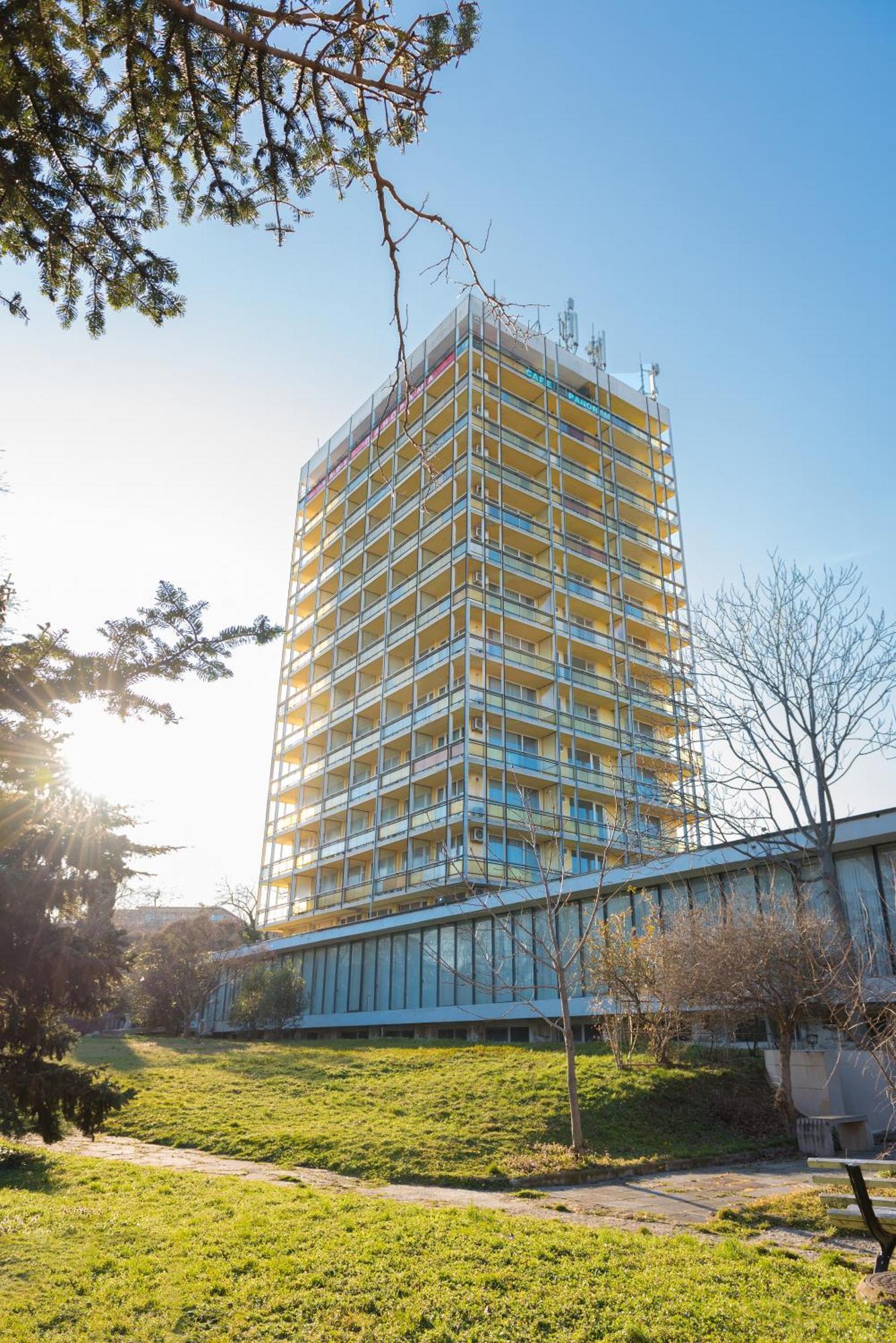 International Home Of Scientists Joliot Curie Saints Constantine and Helena Exteriér fotografie
